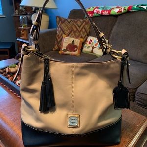 Dooney & Bourke shoulder bag